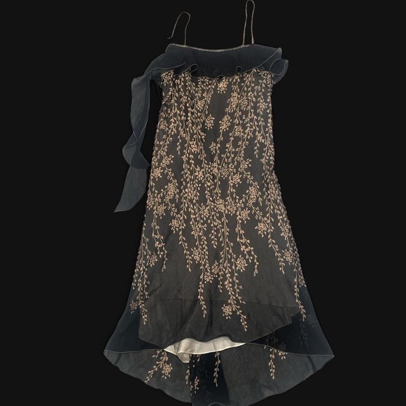 Max Studio Dresses & Skirts - Max Studios Special Edition 100% Silk Black and cream floral print dress
